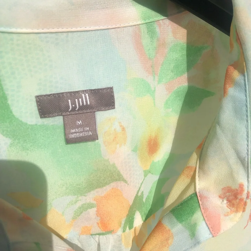 J. Jill Sheer Floral Pastel  Business Casual Blouse - Picture 3 of 7